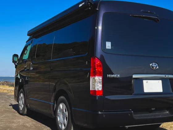 Camper HIACE Black