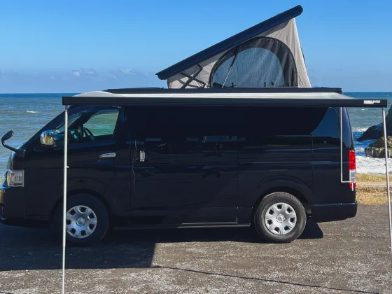 Camper HIACE Black