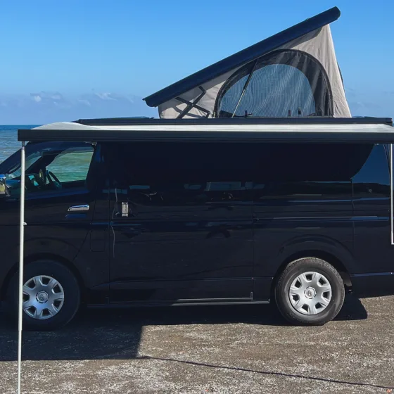 Camper HIACE Black