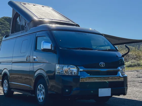 Camper HIACE Black