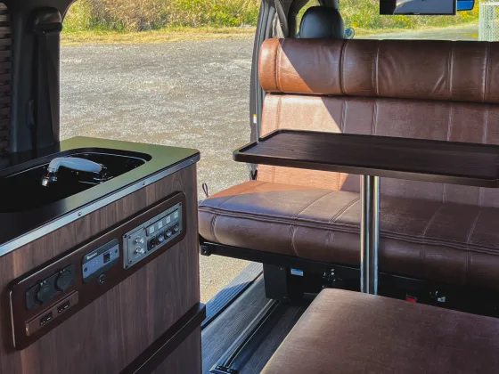 Camper HIACE Black